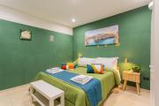 NEW - NEAR BARI VECCHiA & CENTRAL STATION - Typical Bari Home