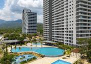 Luxury loft 17th flr with ocean view beach access!