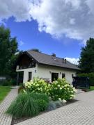Laukakmeņu oāze - holiday house with sauna and hot tub