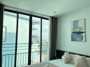 Sunny Haven Apartment