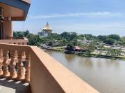 Top Kuching Top Kuching