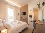 The Essential Suite VI - Private Parking