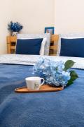 Blue Dream - Warsaw Ochota Apartment - Easy Access to Chopin Airport & Banacha Hospital
