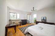 Czerniakowska Classic Apartment by BookingHost