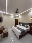 Top Orchha