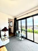 Top Sunbury