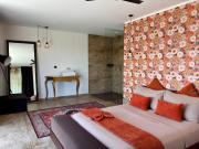 Guest suite VENUS, Boracay, cosy ocean view home with pool