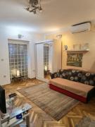 Jacuzzi & Sauna Apartment Dorcol - Private Parking 10e day - 5 Min Walk