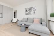 Sunny Apartment in the Center with Balcony & Air Conditioning by Noclegi Renters