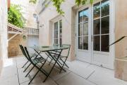 Magnifique Appartement avec Clim & Terrasse au coeur des Chartrons