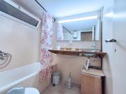 Comfortable Apartment near Larissis Metro