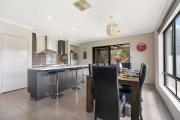 Top Moama