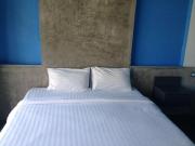 Top Sisaket Top Sisaket