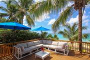 Beachfront Getaway on Perfect Beach - Chateau Monique 3 bed
