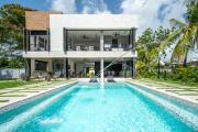 Luxury Modern Beachfront Villa - Onyx