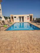 Top Paralimni