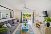Beachfront with resort pool - Glitter Bay 112