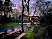 01) Lil Rustic with Hot Tub