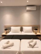 Geni Sea View Rooms