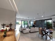 Modern villa, with pool, 5 minutes walk to beach