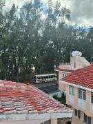 4 bedroom duplex 50 metres to the beach