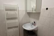 Bright City Apartment Free Parking & 2 Min to Subway