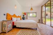 MOGASURF Camp - Sunset Villa Guesthouse