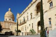 Top Noto
