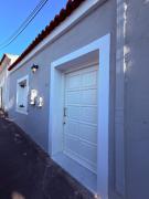 Top Amarinthos