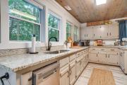 Top Clarkesville