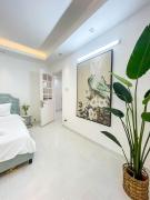 Central Garden 328D1 Building
