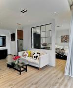 Jazz Living - Tropical Apartment 5 minutes walk from landmark 81