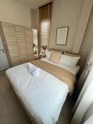 Top Ban Khlong Lat Bua Khao Top Ban Khlong Lat Bua Khao