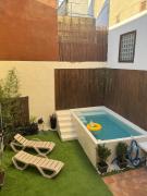 Primer piso junto al río y castillo