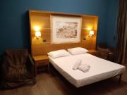 Eat, relax, love rooms