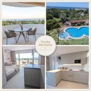 Studio Magnolia by Studiomarbella con vistas al mar