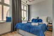 Lawendowa Old Town Signature Rooms with Shared Kitchen by Downtown Apartments