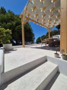 Top Vromolimnos