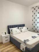 Kurti Apartment ,Golem