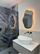 Attinie Apartment