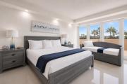 Luxury Beachfront Condo With Amazing Sunset Views