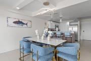 Luxury Beachfront Condo With Amazing Sunset Views