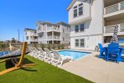 Top Kitty Hawk