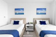 Charming Studio with Pool & Bay View