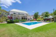 Charming Villa with Private Pool Close to Beach - Rosedale