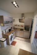 Modern 2BR Near City Park with AC & Free Parking