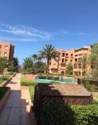 Apartment with pool