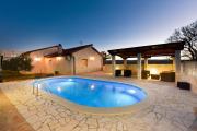 Stone House Captivating Villa in Pridraga Zadar