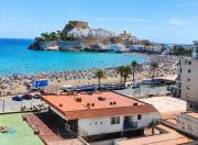 ESTUPENDO APARTAMENTO CÉNTRICO EN PRIMERA LINEA DE PLAYA CON VISTAS AL CASTILLO Y AIRE ACONDICiONADO