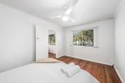 Top Crescent Head